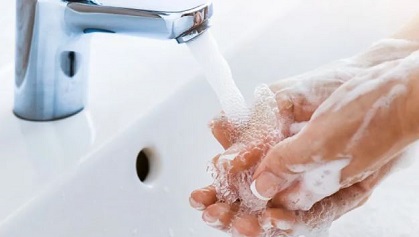 2026 SAVE LIVES: Clean Your Hands szlogen – A cselekvés életeket ment meg.